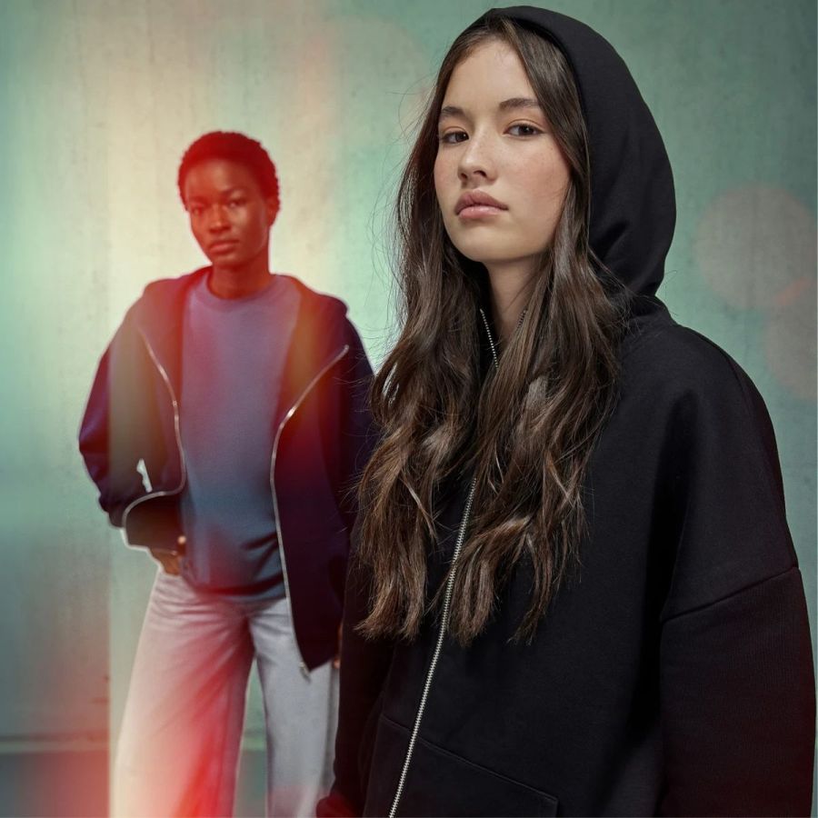 B&C Influence Unisex mikina na zip s vlastním potiskem | B&C